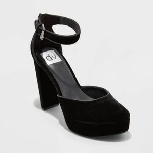 NWT DV Hedda Velvet Platform Heel Pump sz 10